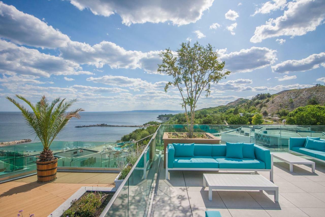 White Lagoon Resort Kavarna Exterior photo